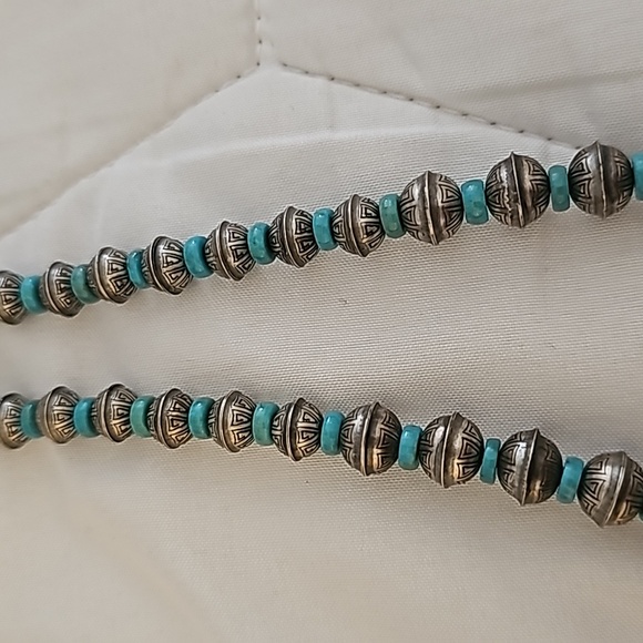 Navajo Sterling Silver Bench Bead Necklace - Picture 5 of 6